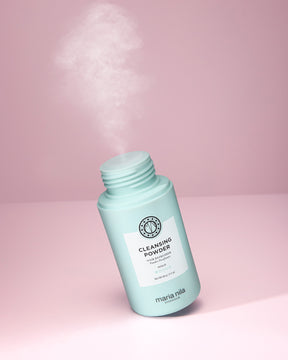Cleansing Powder utan lock med lätt formula som kommer ur flaskan
