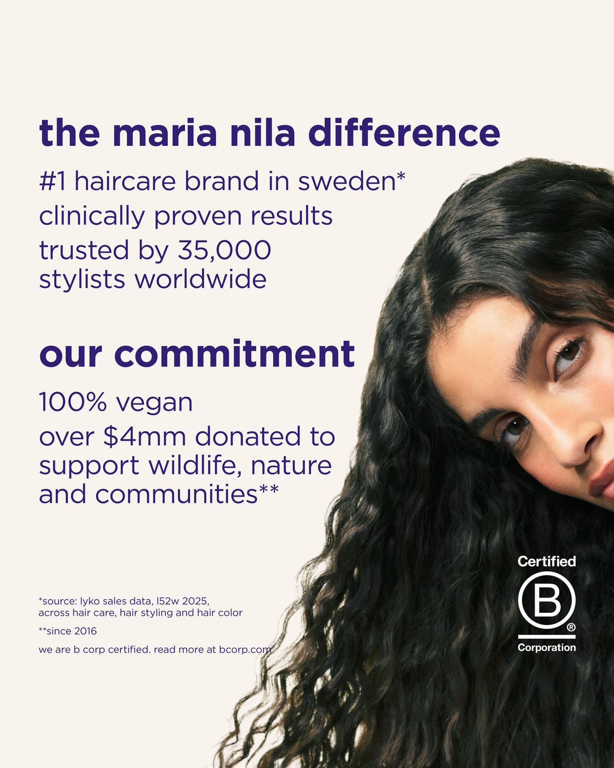 Närbild av en kvinna med långt, vågigt svart hår på höger sida och stor lila text på vänster sida som lyfter fram varumärkets budskap och sitt veganska engagemang, samt en B Corp-certifieringslogotyp längst ned till höger.
