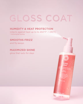 Maria Nila Gloss Coat med text mot ljusrosa bakgrund